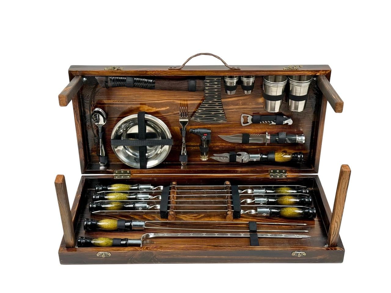 Набор шампуров стол-трансформер GrillMaster Гриль Delux с топором/ножом/сервизом 43 пр. Коричневый (10-164-KS-7304)