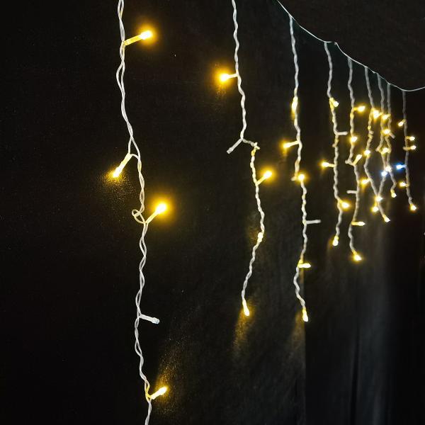 Гірлянда LED бахрома Novogod'ko 83 лампочки 3х0,6 м мерехтіння Теплий білий (973776)