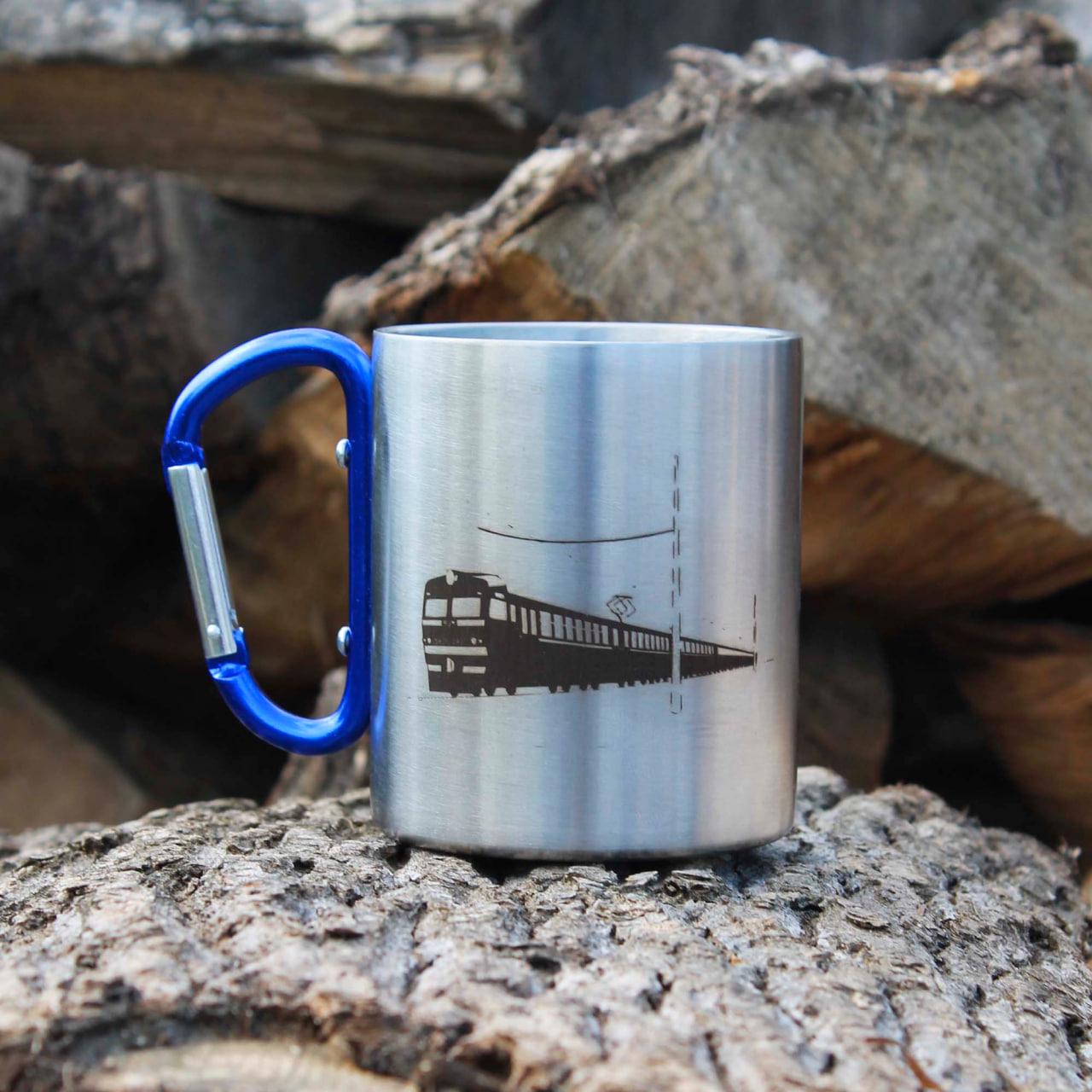 Чашка металлическая "потяг" с карабином и гравировкой 300 мл (12753468)