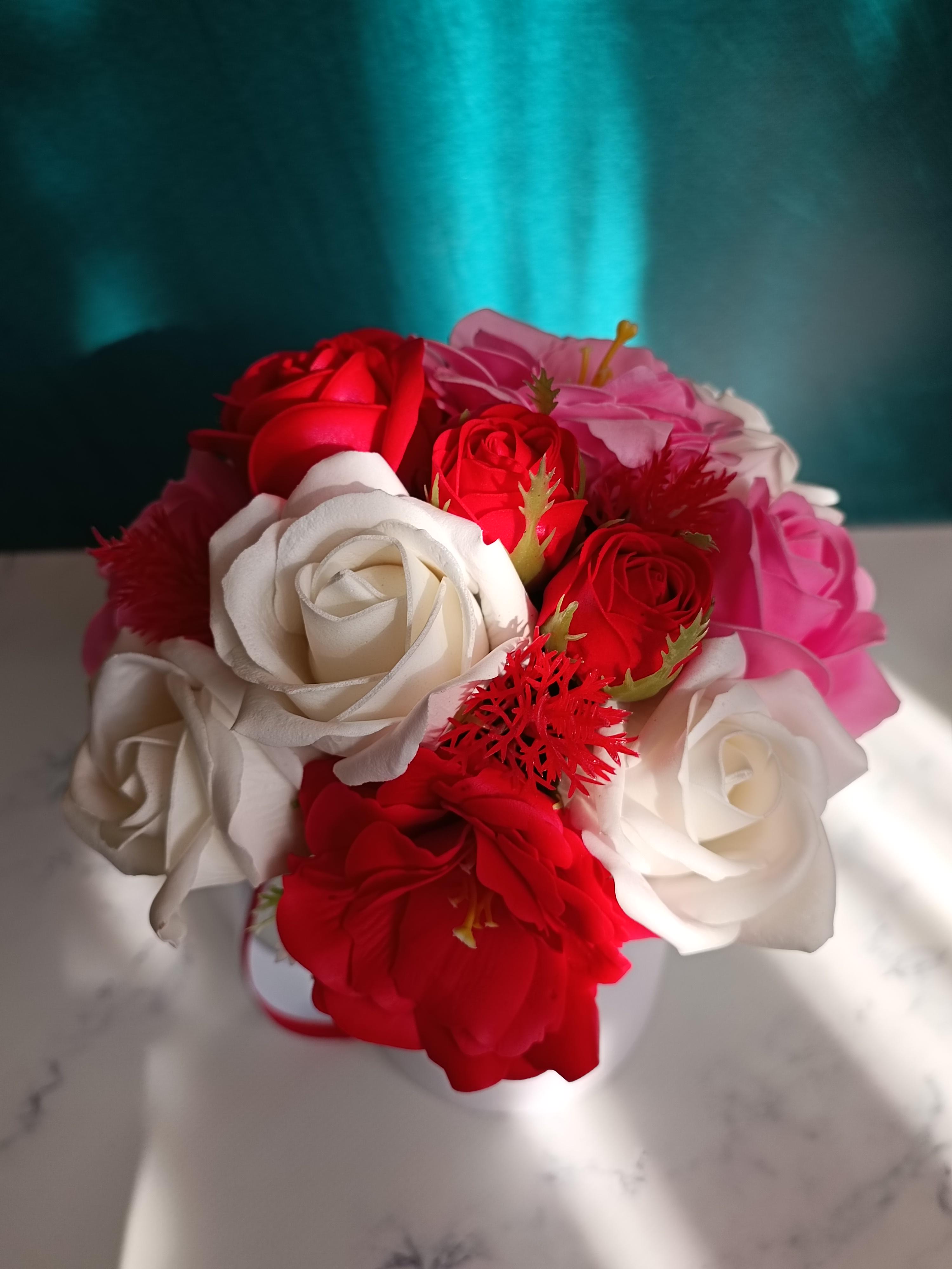 Композиция цветов со вспененного из мыла Розы 23х18 см Разноцветный - фото 4 Композиция цветов со вспененного из мыла Розы 23х18 см Разноцветный - фото 4