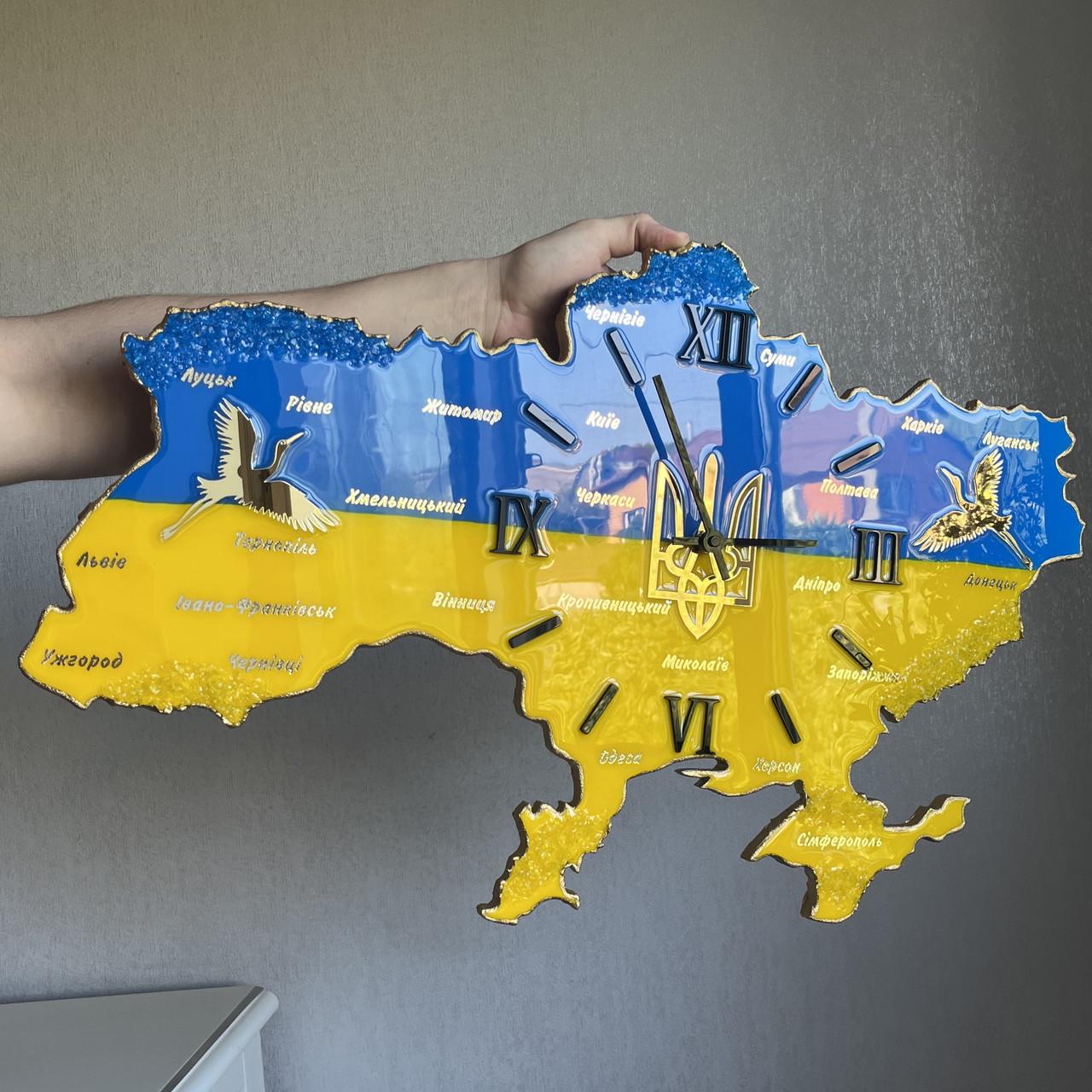 Часы настенные из эпоксидной смолы Карта Украины 50х32 см