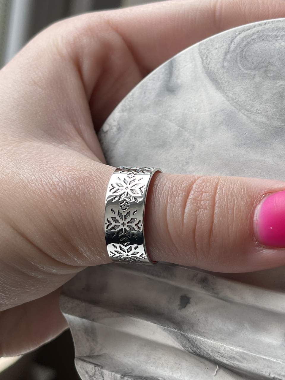 Каблучка-обручка Вишиванка Українська срібло 925° (30823310) - фото 8 Каблучка-обручка Вишиванка Українська срібло 925° (30823310) - фото 8