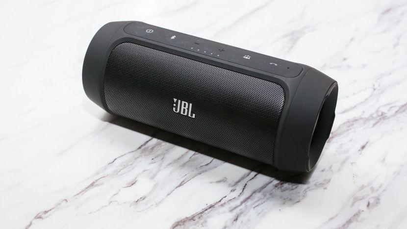 Колонка портативная JBL Charge 2+ W2 Bluetooth/FM/MP3 (13736743)