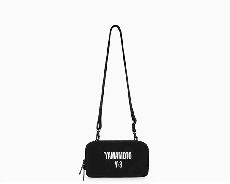 Сумка Y-3 CH2 GFX Pouch Bag Yohji Yamamoto