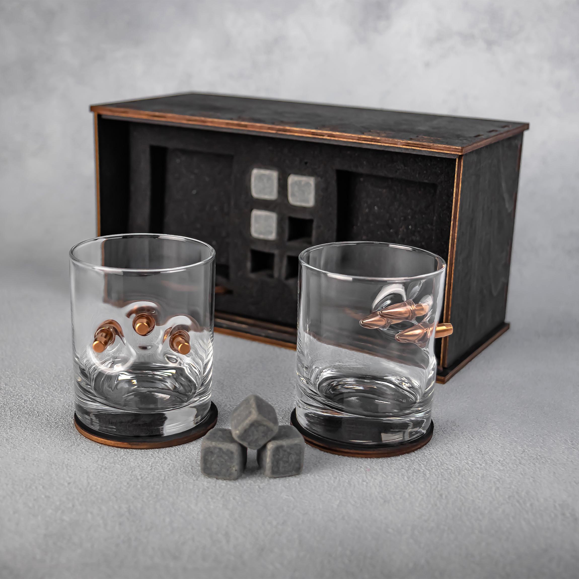 Набір на 2 склянки з трьома кулями (24904886)