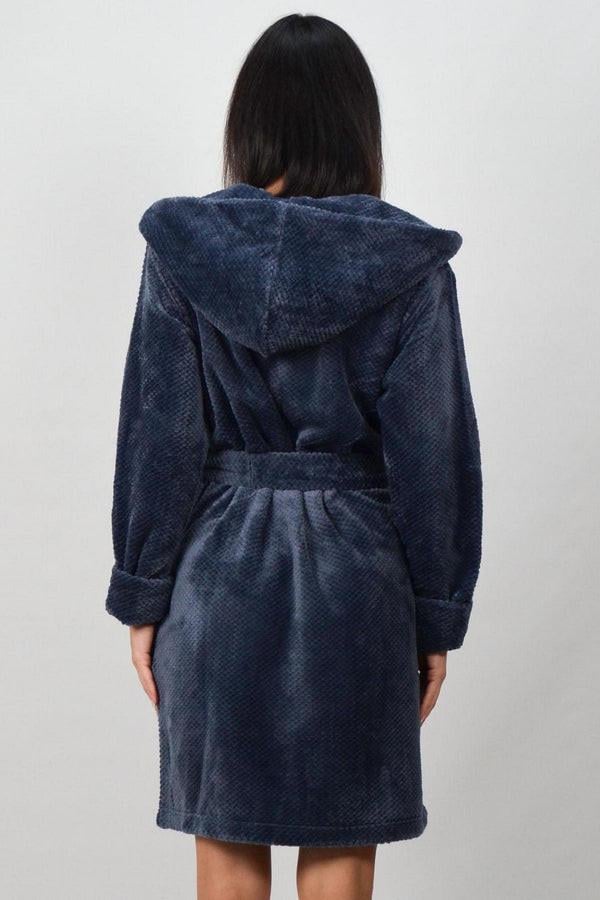 Халат женский Roksana короткий на запах с карманами и капюшоном веллсофт Темно-синий L Темно-серый (1426/90091) - фото 2 Халат женский Roksana короткий на запах с карманами и капюшоном веллсофт Темно-синий L Темно-серый (1426/90091) - фото 2