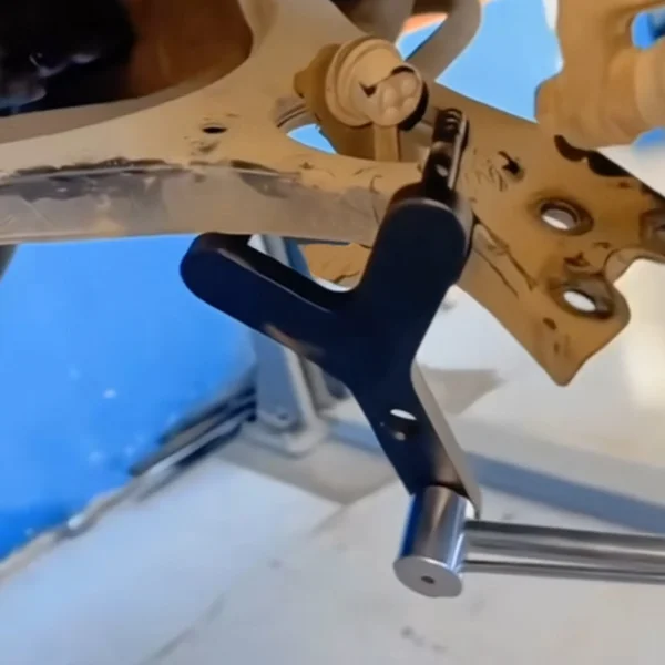 Инструмент для снятия нижнего рычага подвески авто и шаровой опоры AN00398 - фото 3 Инструмент для снятия нижнего рычага подвески авто и шаровой опоры AN00398 - фото 3