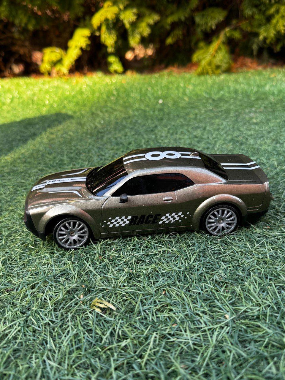 Машинка для дрифту на радіокеруванні повнопривідна Race 1:20 із LED-підсвіткою Grey (fkw-mcp-z4c) - фото 4 Машинка для дрифту на радіокеруванні повнопривідна Race 1:20 із LED-підсвіткою Grey (fkw-mcp-z4c) - фото 4