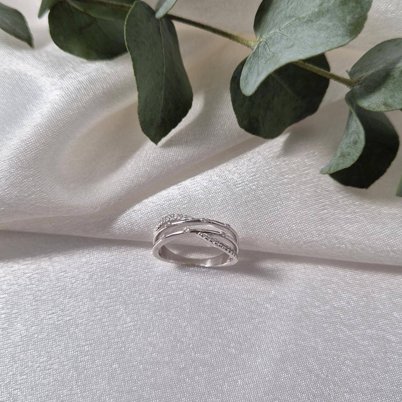 Каблучка із білими каменями срібло 925 проби родоване 2,40 г р. 16,5 (4667к) - фото 7 Каблучка із білими каменями срібло 925 проби родоване 2,40 г р. 16,5 (4667к) - фото 7