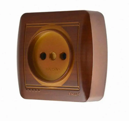 Розетка Lezard DEMET одинарная Античный кедр (25876253)