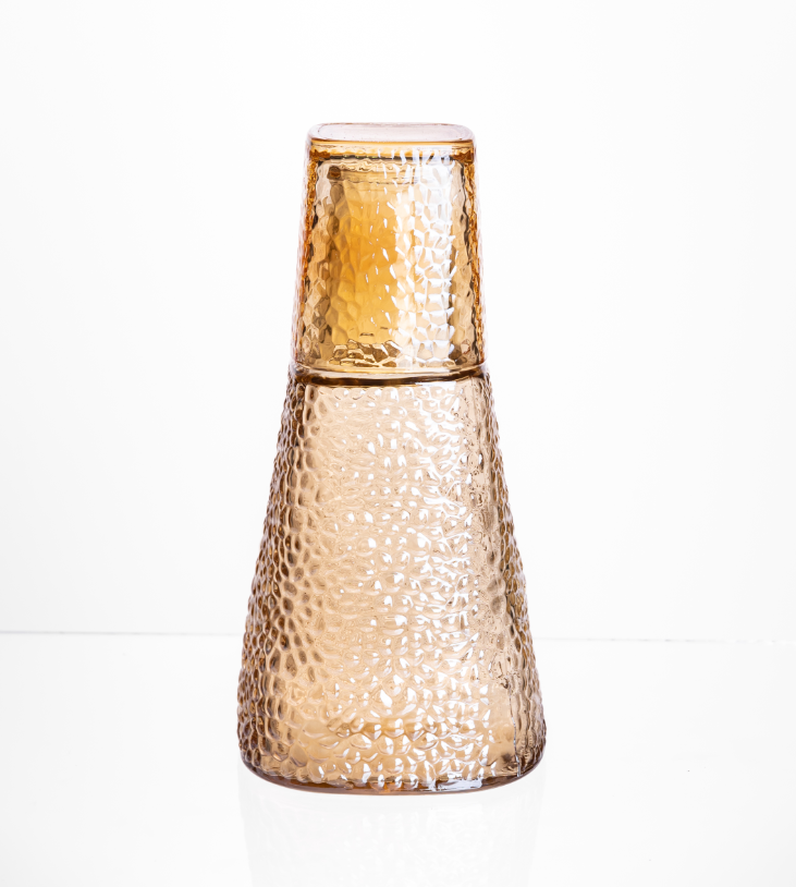 Графин со стаканом-крышкой фактурный 1/0,2 л Карамель - фото 2 Графин со стаканом-крышкой фактурный 1/0,2 л Карамель - фото 2