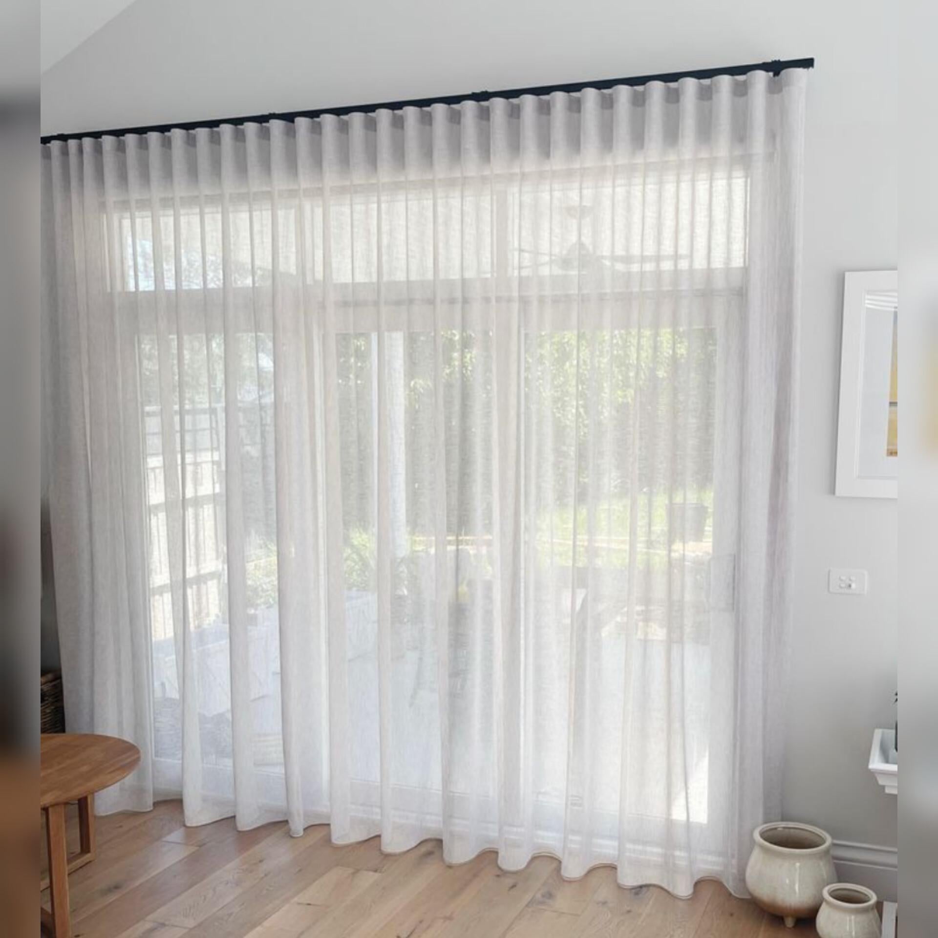 Тюль Academy Gardin со структурой елочки 600х280 см 1 шт. Белый