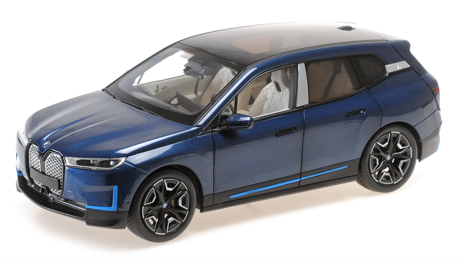 Модель автомобіля 1:18 Minichamps BMW iX SUV 2022 Blue Metallic (110023100)