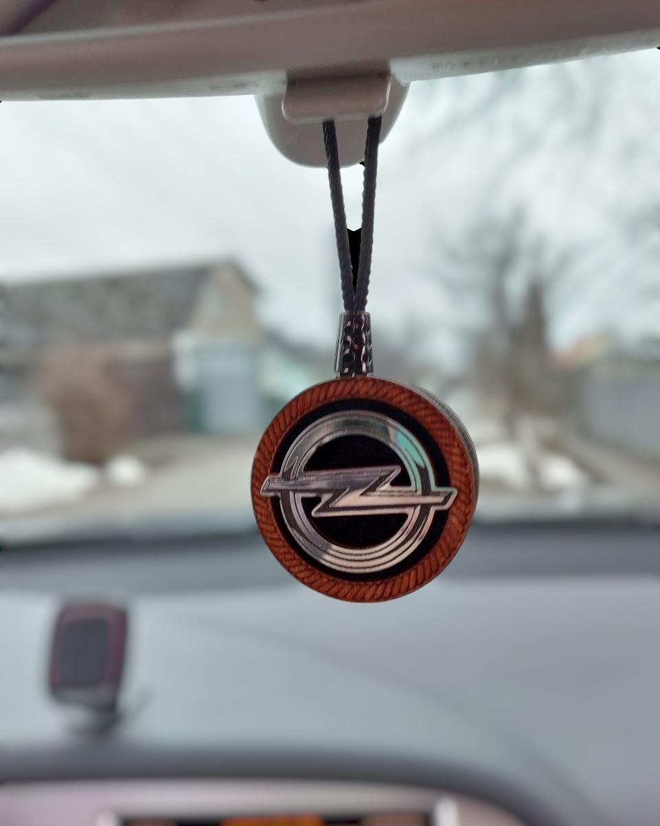 Ароматизатор-подвеска для авто Opel с эффектом переливания (2096255956)