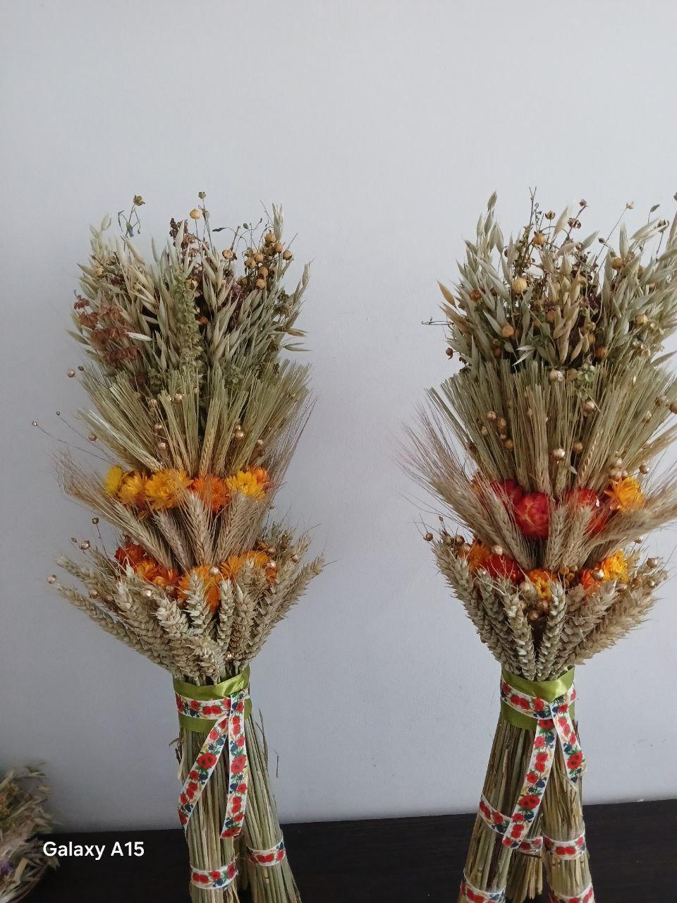 Дидух рождественский из колосья пшеницы/льна и овса на трех ножках 50-55 см с лентой вышиванкой Белый (2822836732) - фото 6