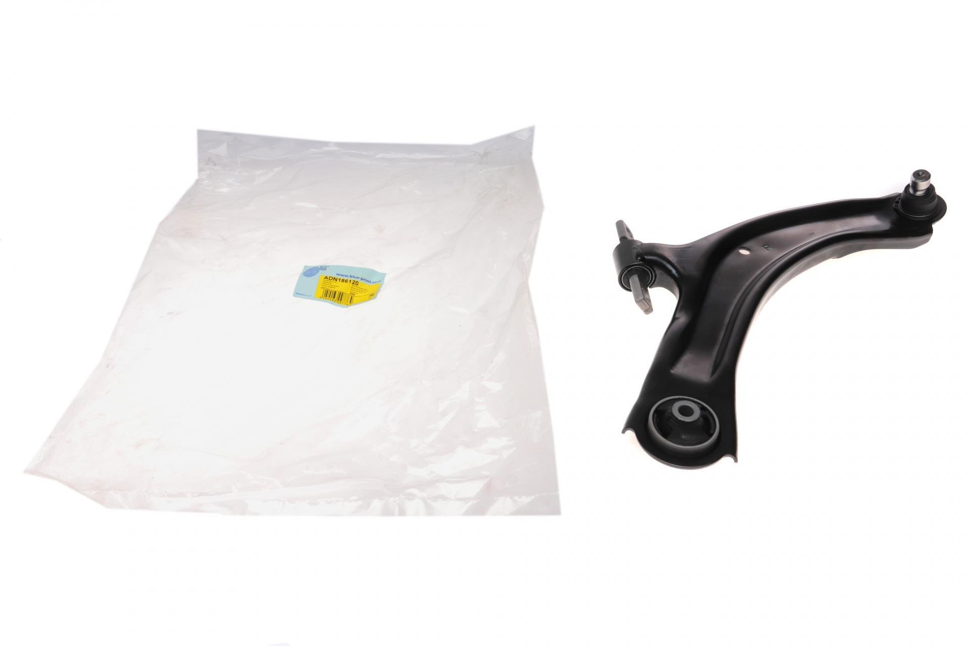 Рычаг подвески передний/снизу R Nissan Qashqai/X-Trail 07-13- (ADN186120)