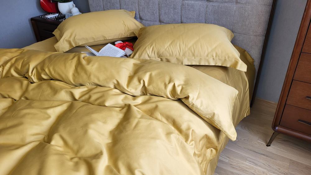 Комплект постельного белья на резинке Моно сатин Premium полуторный/наволочки 50х70/70х70 см Gold (5756) - фото 4