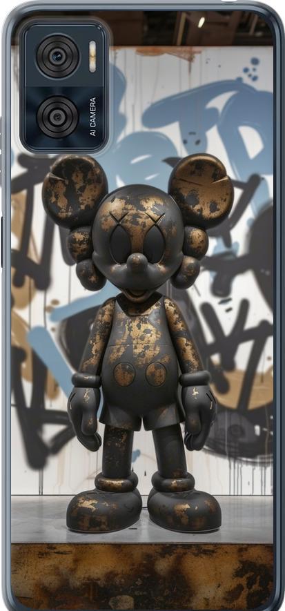 Чехол на Motorola Moto E22 Bronze kaws v2 (6098u-2974-42517)