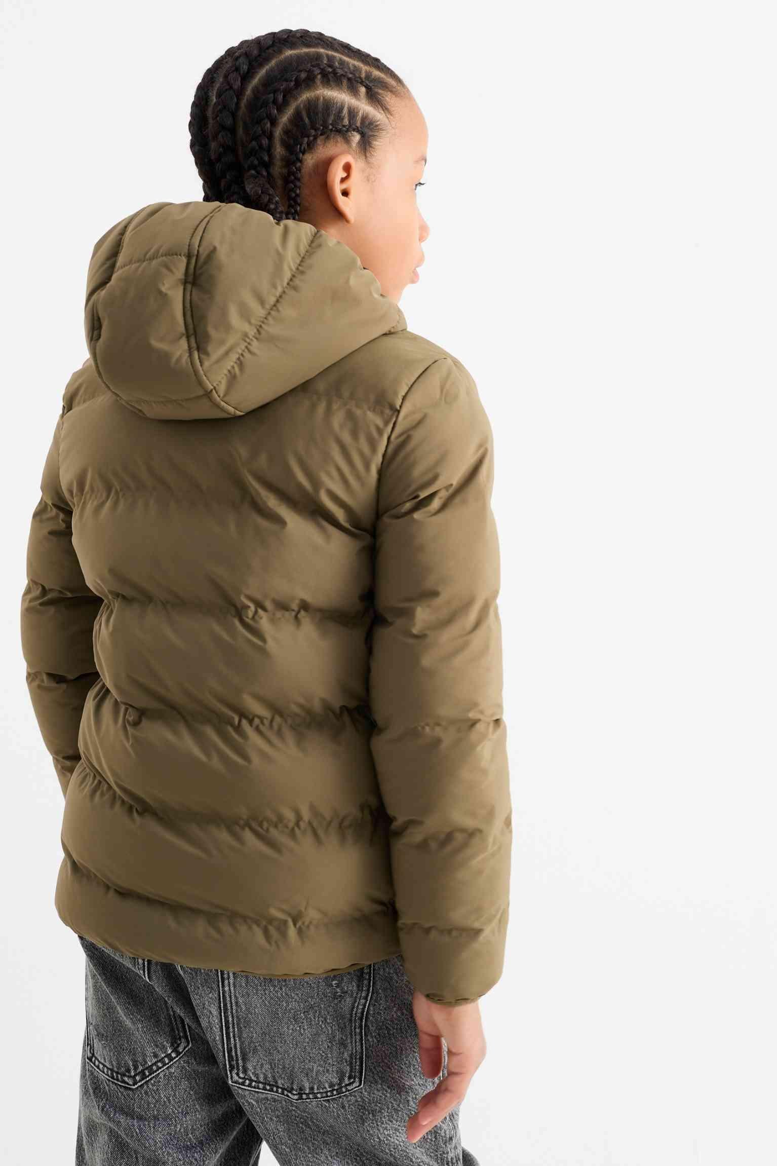 Куртка для хлопчика демісезонна C&A 164 см Хакі (2219158) - фото 2 Куртка для хлопчика демісезонна C&A 164 см Хакі (2219158) - фото 2