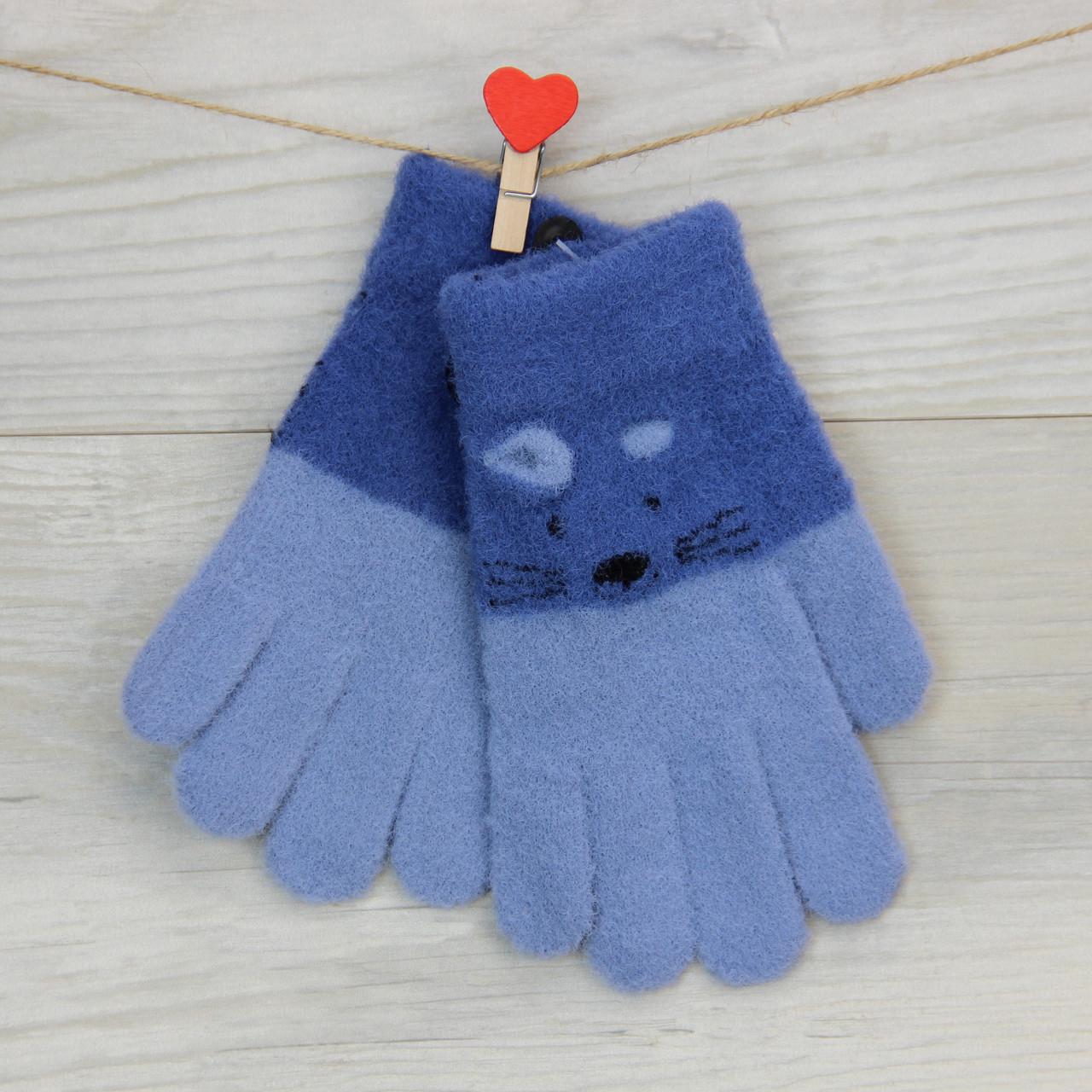 Перчатки детские зимние 5-8 лет 15х7х5 см (30918) Перчатки детские зимние 5-8 лет 15х7х5 см (30918)