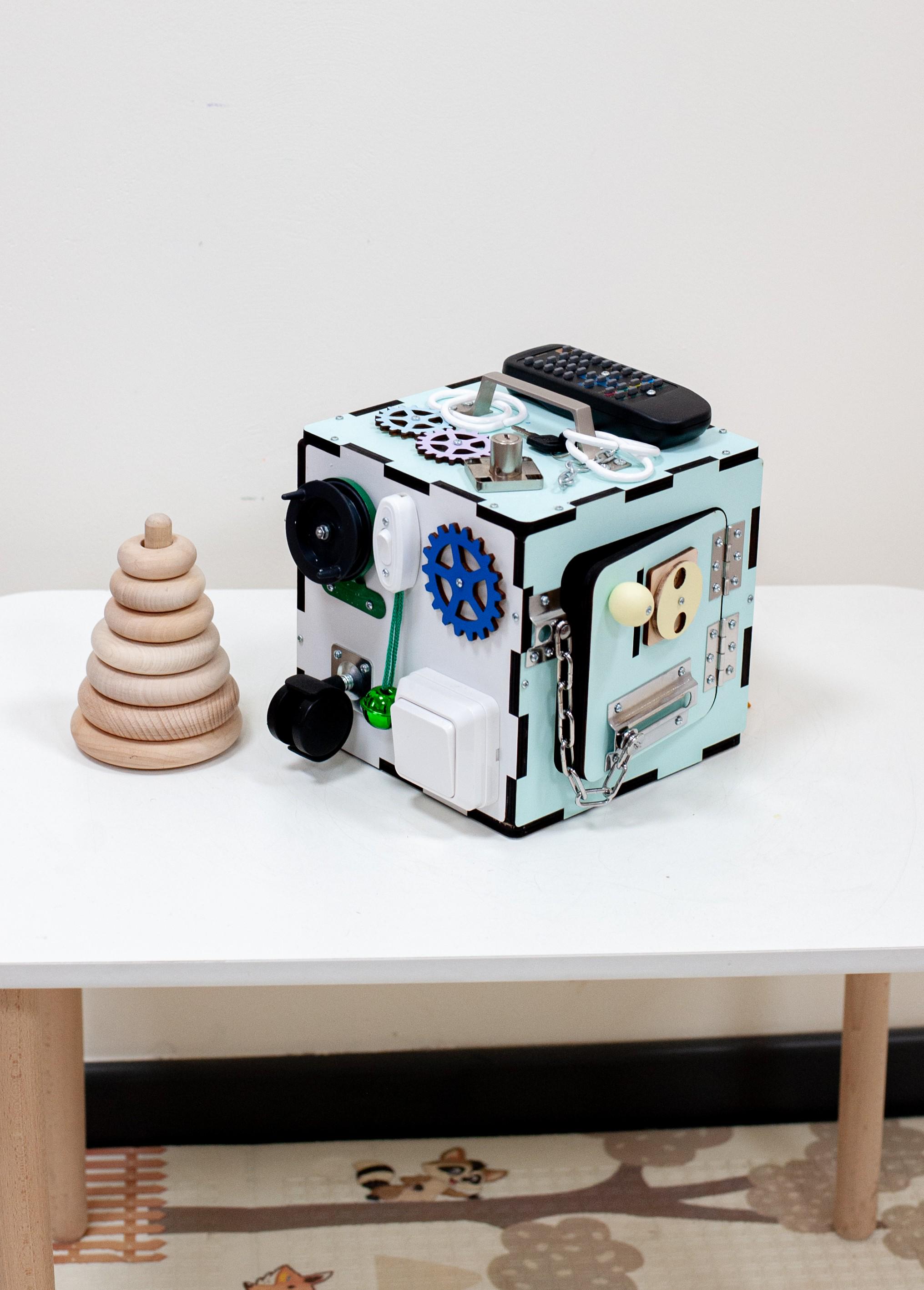 Бізікуб з дерева 25 ел. 20 см М'ятно-сірий (0006)