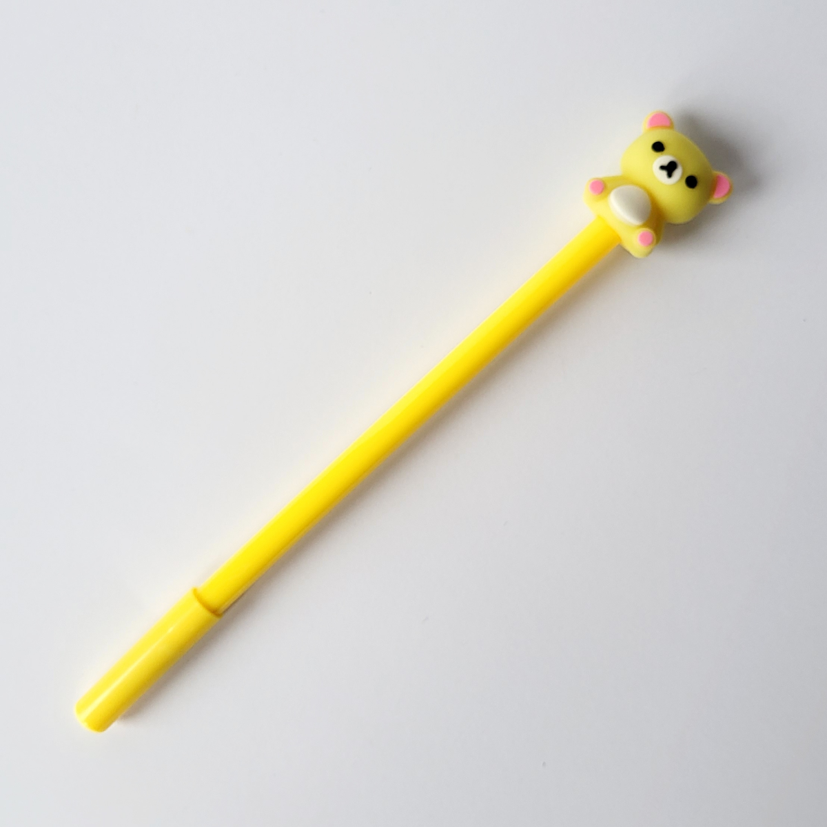 Письменная ручка гелевая в корейском стиле с объемной фигуркой Bear Rilakkuma черная паста/сменный стержень Желтый (321)