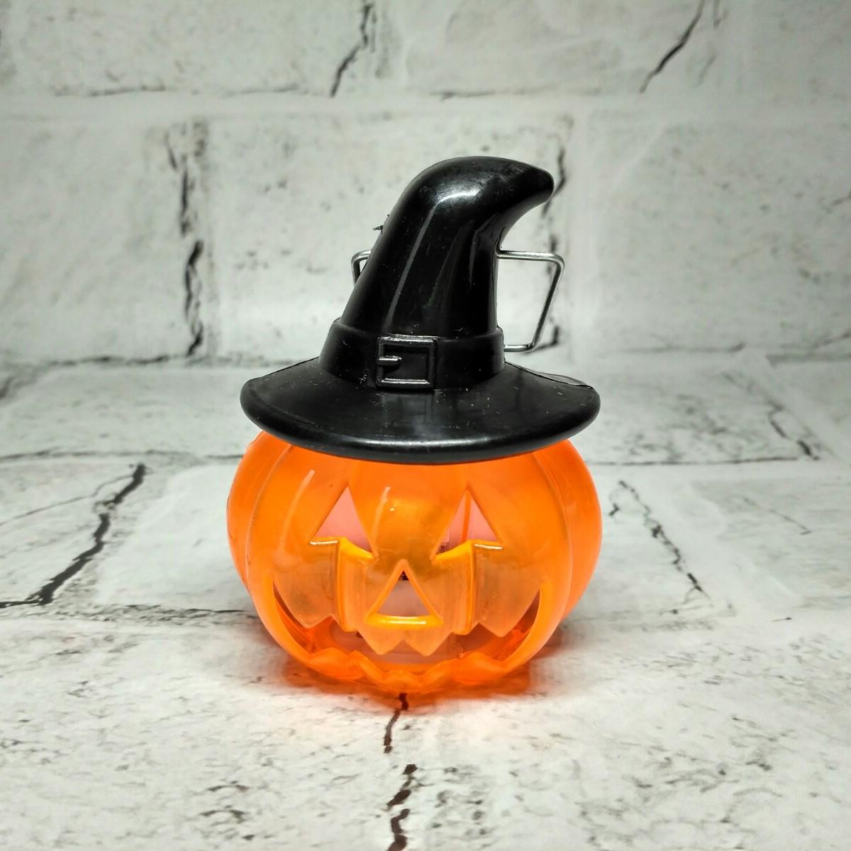 Свеча электронная LED Тыква в шляпе Хэллоуин 9х5 см Оранжевый с черным (9242-013)