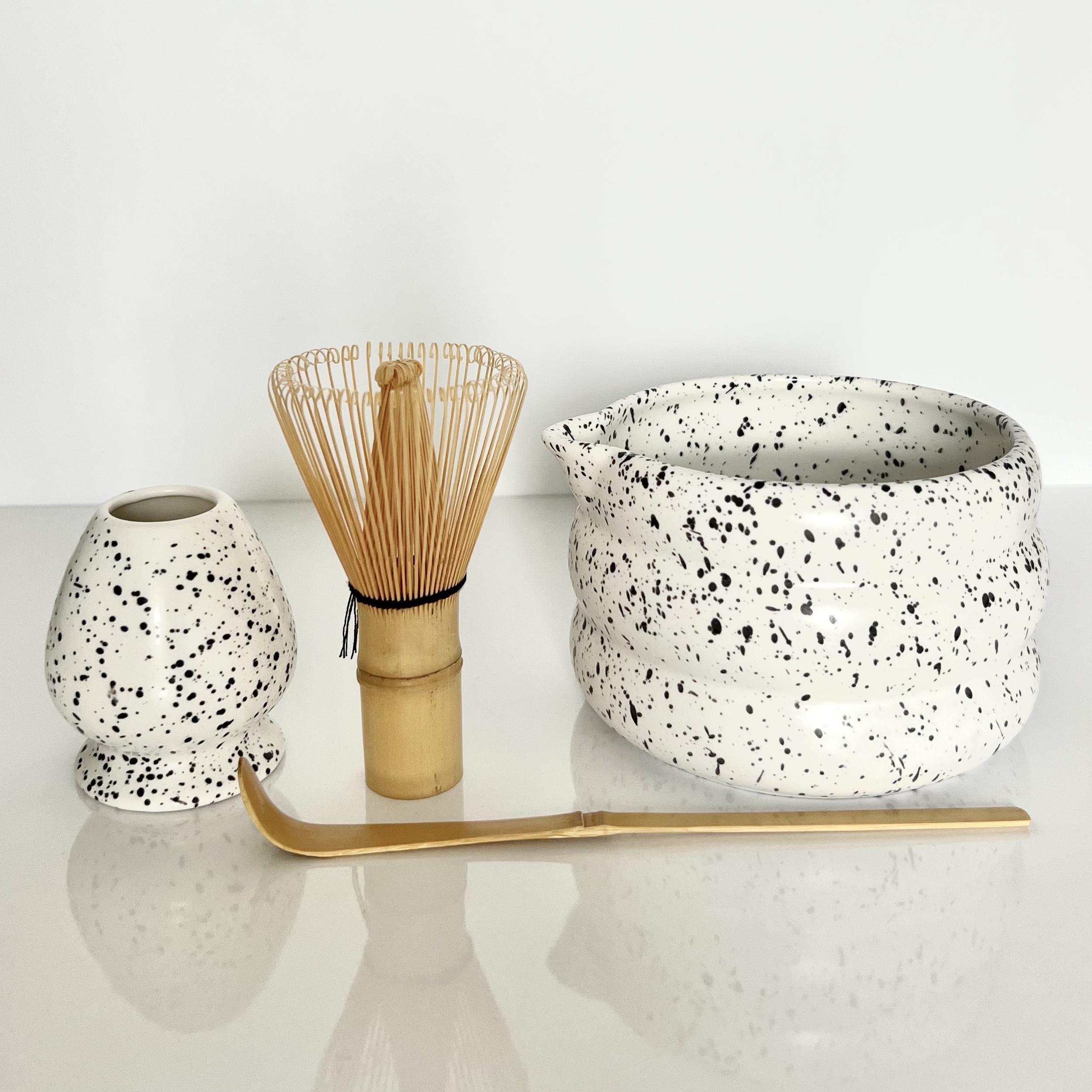 Набір аксесуарів для приготування чаю-матча 4 предмети White with dot (2571559079) Набір аксесуарів для приготування чаю-матча 4 предмети White with dot (2571559079)