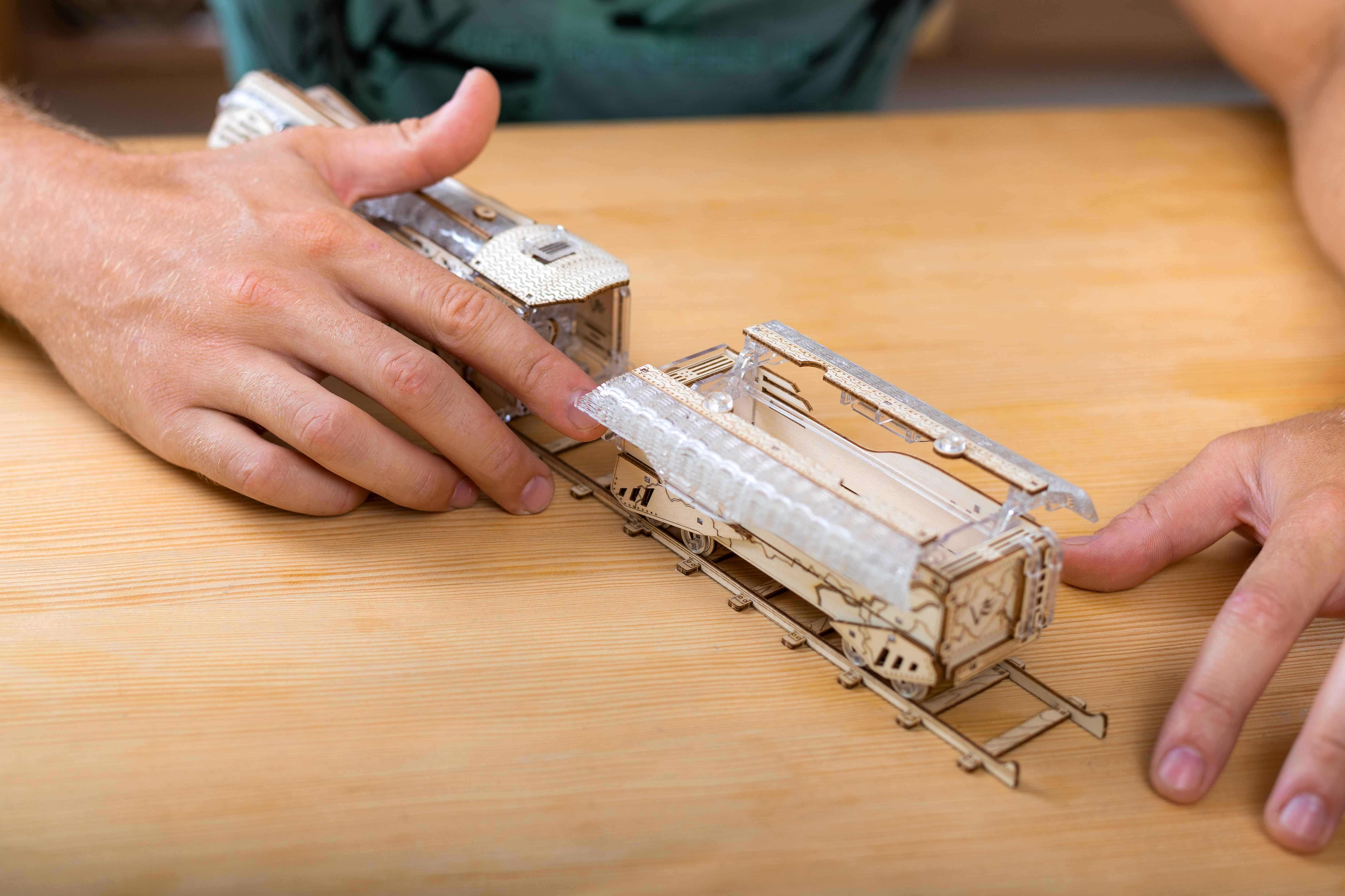 Конструктор дерев'яний Vіter Models Потяг The Thunderstorm Express (The Thunderstorm Express ) - фото 2