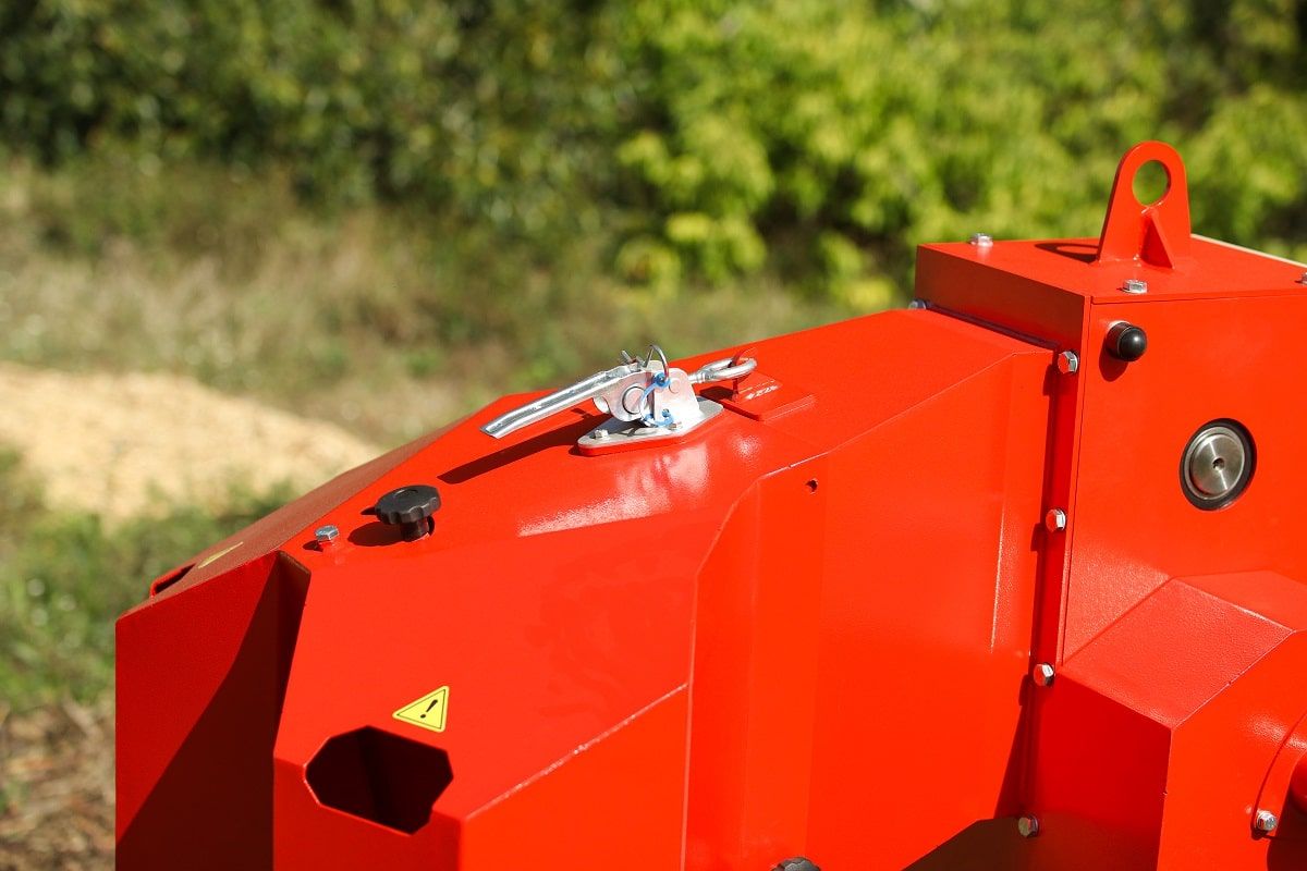 Подрібнювач гілок Arpal на дрова з бензиновим двигуном (AM-120БД) - фото 17 Подрібнювач гілок Arpal на дрова з бензиновим двигуном (AM-120БД) - фото 17