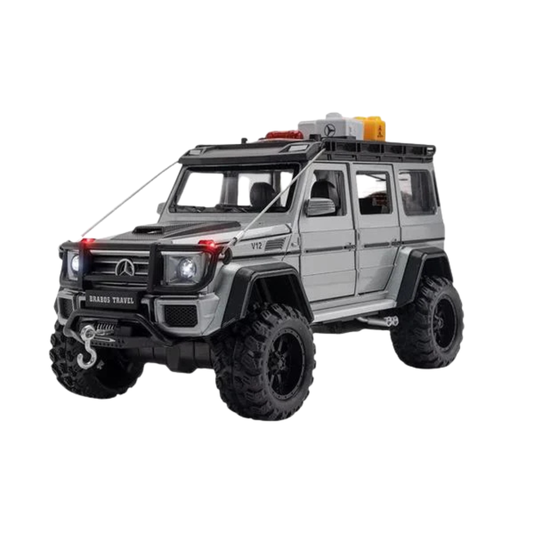 Игрушечная машинка Mercedes-Benz G550 1:24 со световыми звуковыми эффектами и подвижными элементами (Y02460)