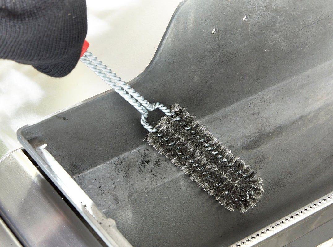 Щетка для детальной чистки гриля Weber 30 см (A-013429) - фото 3 Щетка для детальной чистки гриля Weber 30 см (A-013429) - фото 3