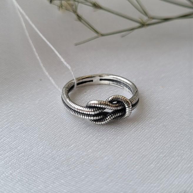 Кольцо из серебра Узел без камней черненое 925 проба р. 16 2,77 г (10211)