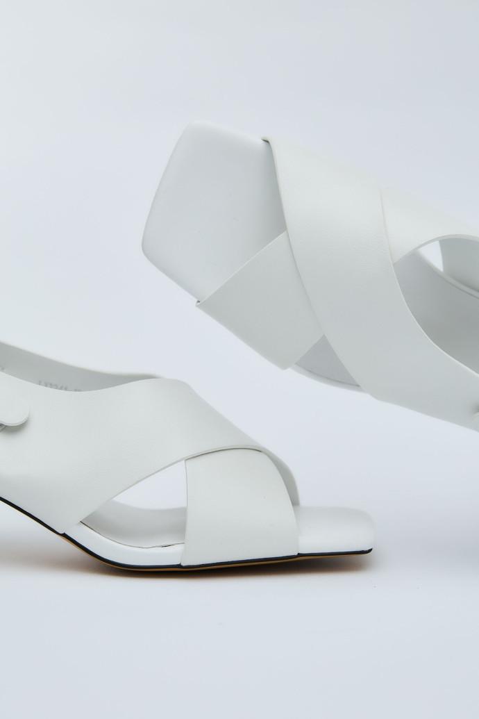 Босоножки женские LONZA 198819 р. 36 Белый (21193_36) - фото 4 Босоножки женские LONZA 198819 р. 36 Белый (21193_36) - фото 4