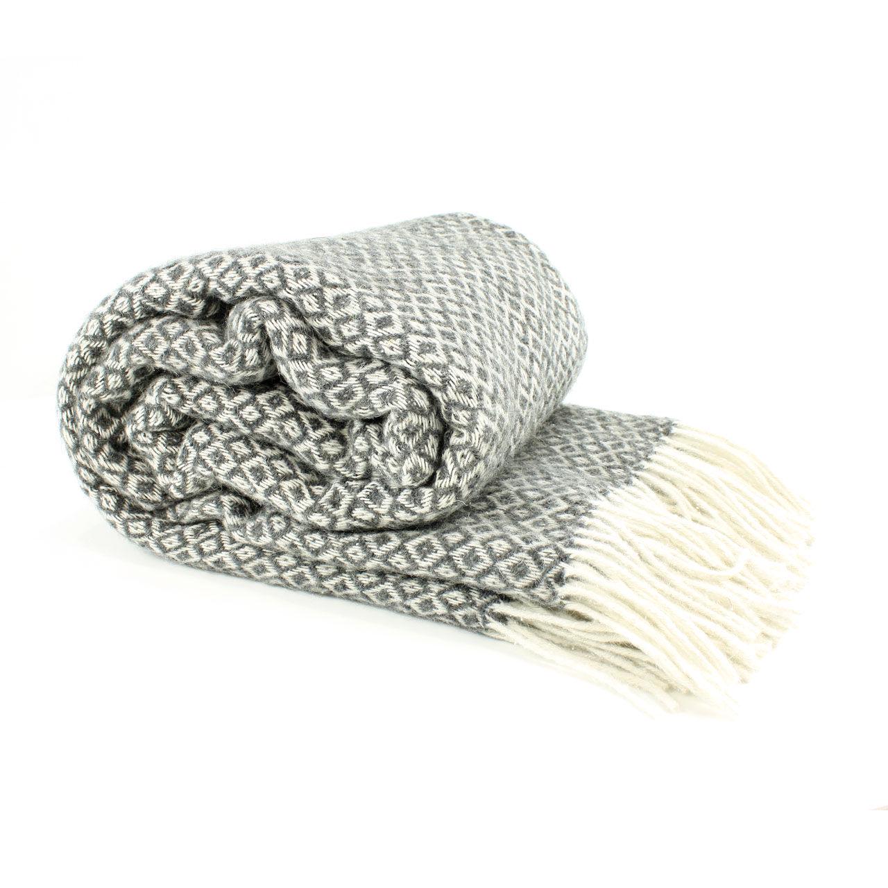 Плед эконом 0038 140х200 см Серый/Белый