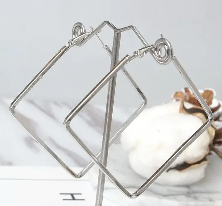 Сережки у формі квадрата геометрія (1297027236)
