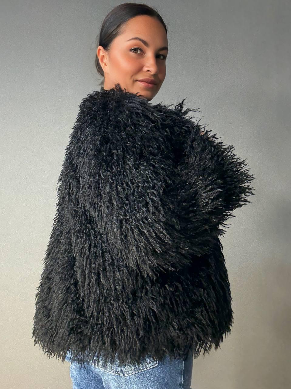 Шуба жіноча LADY YEP 10051 штучне хутро під ламу коротка M Чорний (4913) - фото 2 Шуба жіноча LADY YEP 10051 штучне хутро під ламу коротка M Чорний (4913) - фото 2