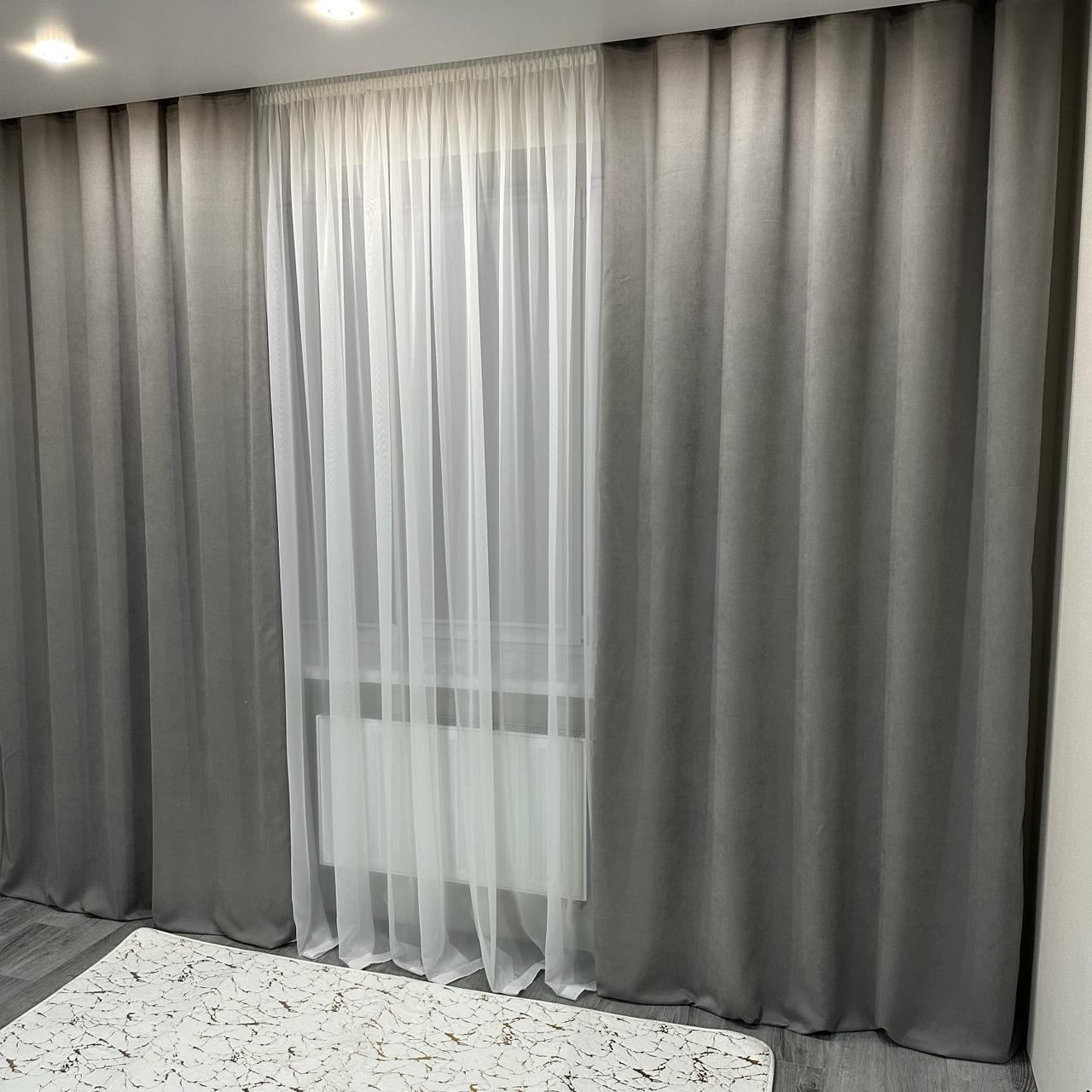 Комплект штор микровелюр 2 шт. 1,5х2,7 м готовые на шторной тесьме 6 см Светло-серый (petek-V163) - фото 8 Комплект штор микровелюр 2 шт. 1,5х2,7 м готовые на шторной тесьме 6 см Светло-серый (petek-V163) - фото 8