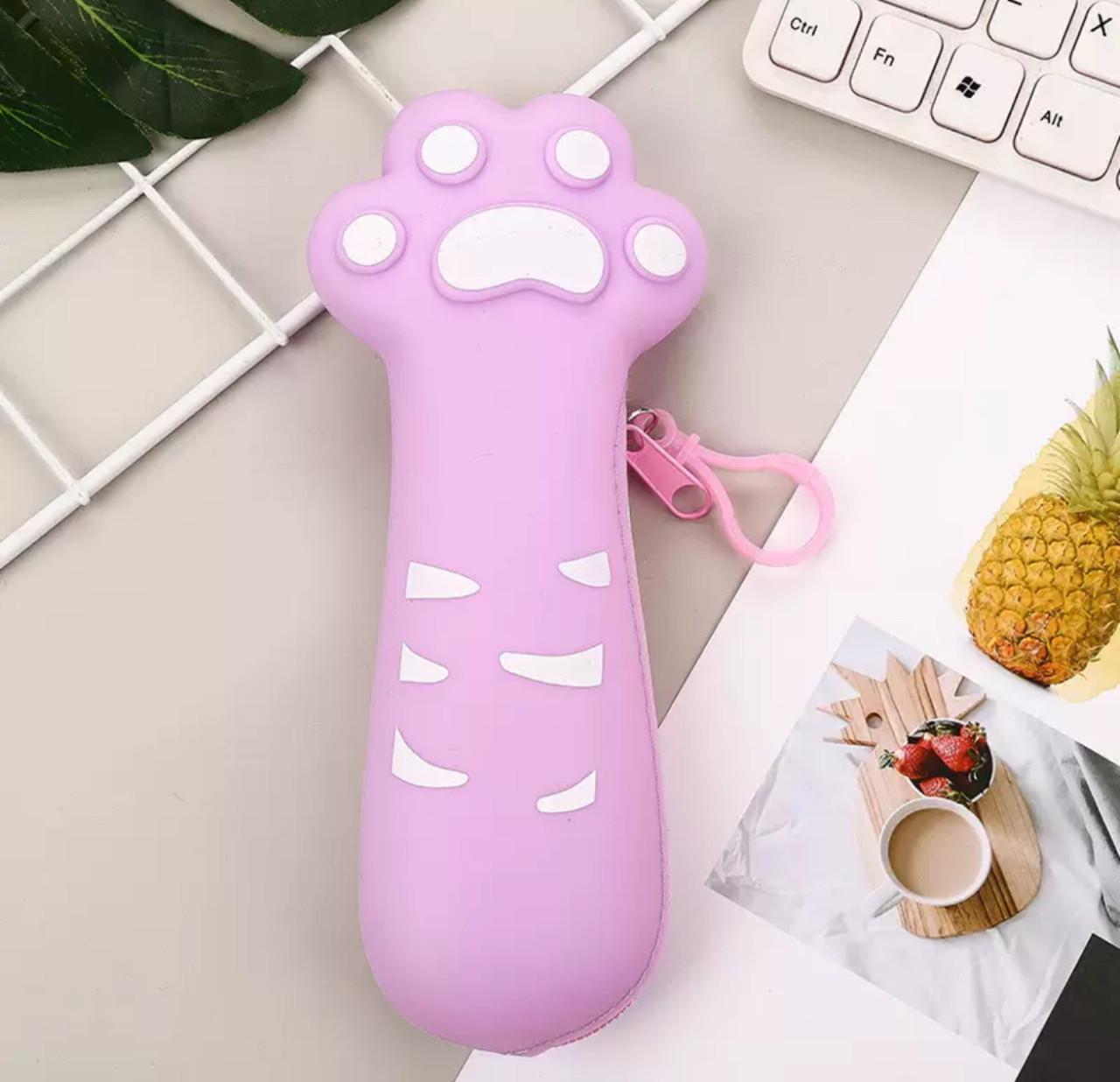 Пенал Лапка силіконовий Рожевий (2518092370) - фото 1 Пенал Лапка силіконовий Рожевий (2518092370) - фото 1