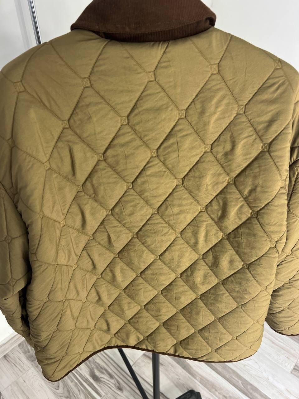 Куртка женская LADY YEP 9090 рубашка оверсайз стеганая демисезонная на пуговицах комбинированная с вельветом M Коричневый (3719) - фото 6 Куртка женская LADY YEP 9090 рубашка оверсайз стеганая демисезонная на пуговицах комбинированная с вельветом M Коричневый (3719) - фото 6