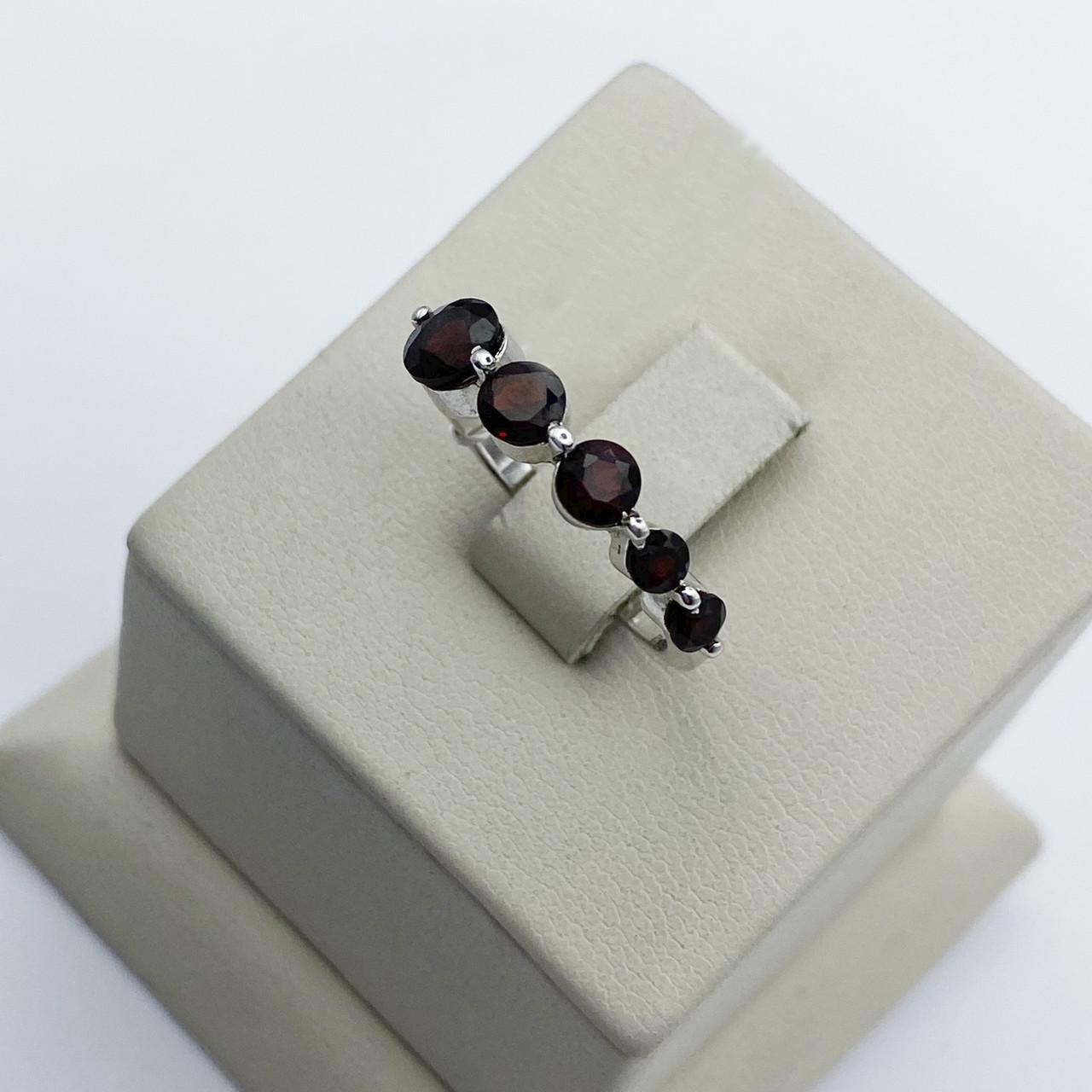 Кольцо серебряное с гранатом р. 17 2,54 г (1988251896)