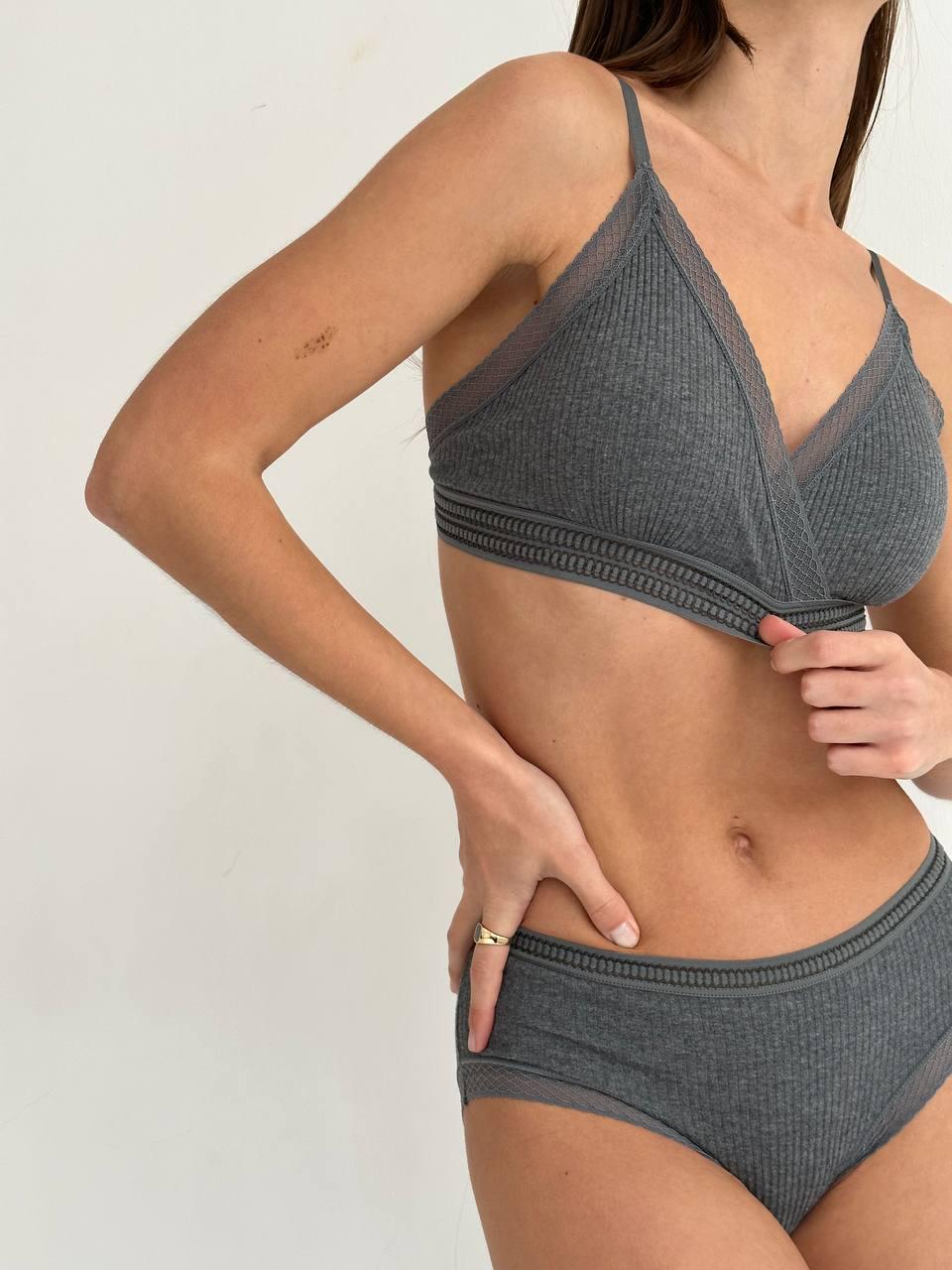 Комплект нижнего белья бюст и трусики One size Графитовый (DO2248/4) - фото 8 Комплект нижнего белья бюст и трусики One size Графитовый (DO2248/4) - фото 8