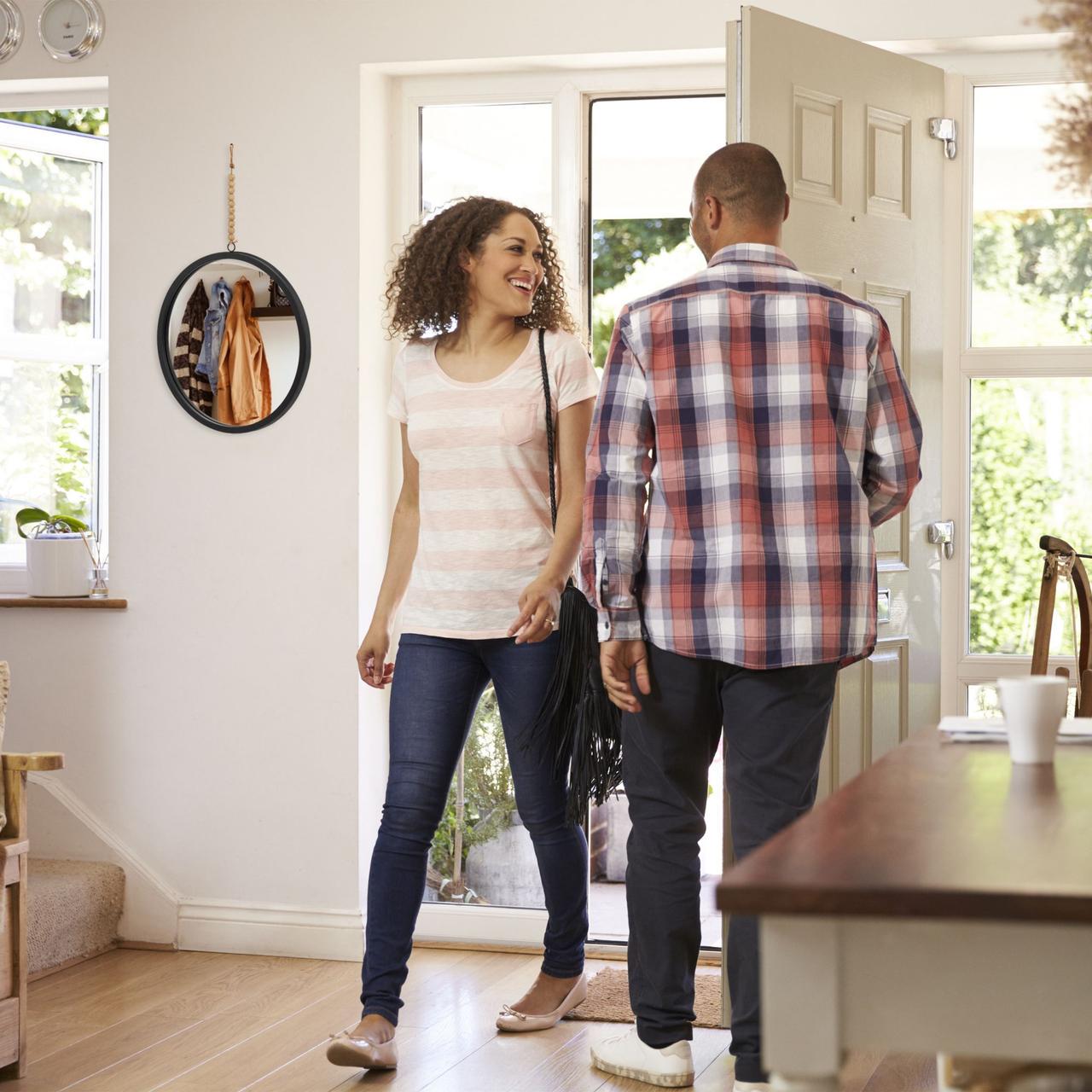 Зеркало круглое настенное Relaxdays для ванной и прихожей с веревкой и деревянными бусинами 40 см Черный - фото 2