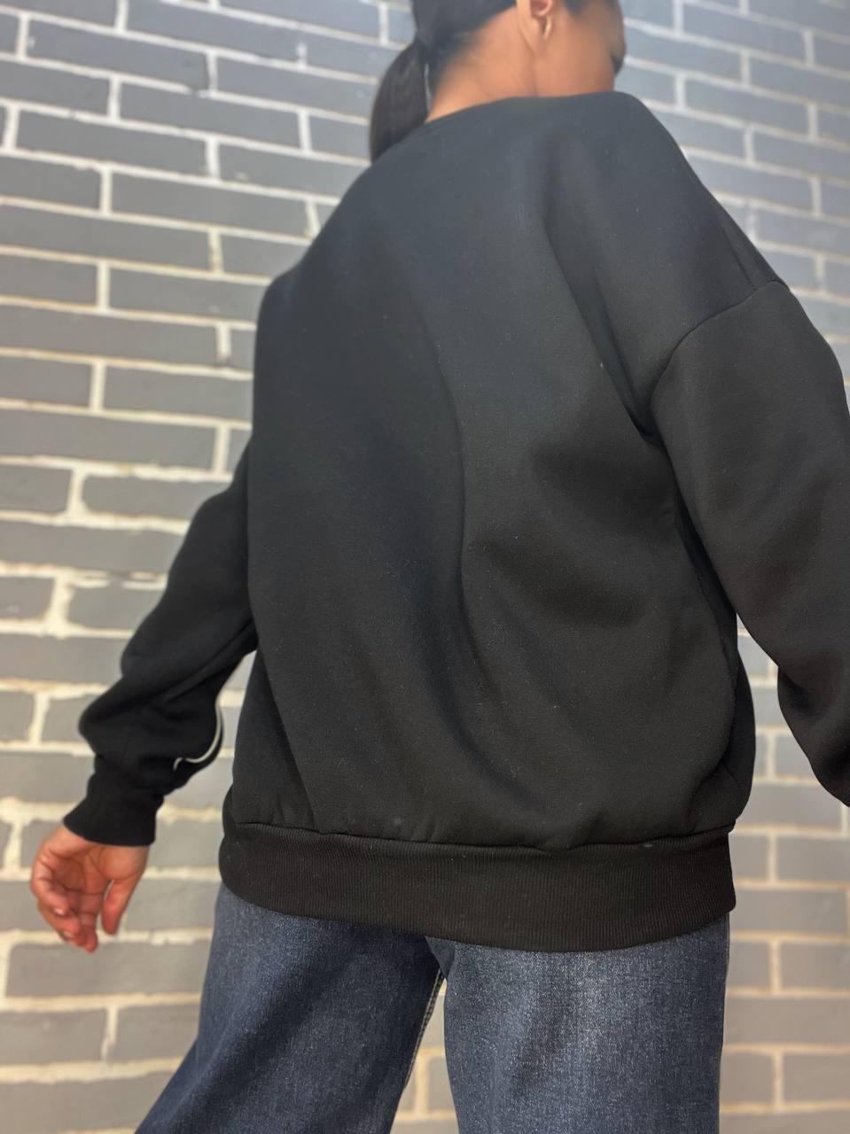 Свитшот женский OLIVIA 2468 VIRGINIA утепленный на флисе OS Черный (1107) - фото 4 Свитшот женский OLIVIA 2468 VIRGINIA утепленный на флисе OS Черный (1107) - фото 4