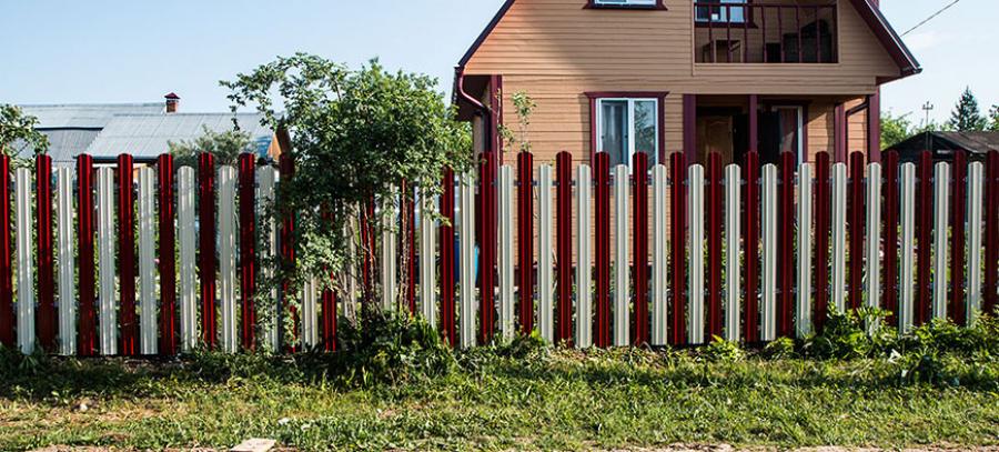 Штакетник металевий матовий 2-х сторонній 0,45 мм RAL 8019 Коричневий (10075999) - фото 12