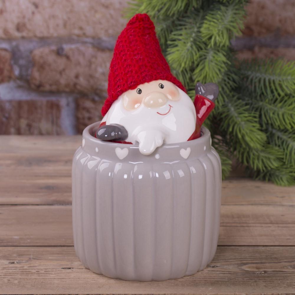 Банка с Николаем в тканевой шапке маленькая (2779)