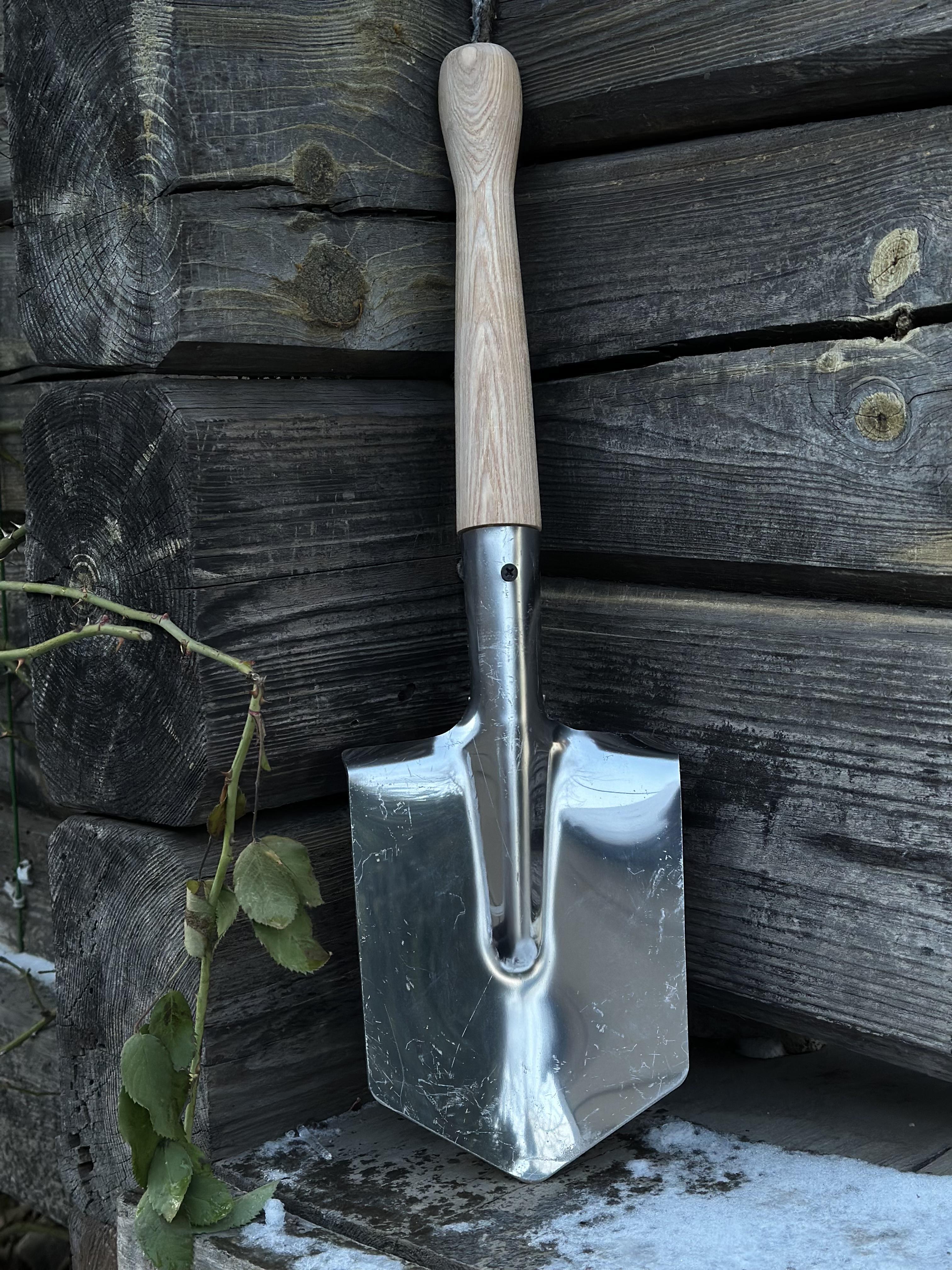 Лопата саперная Reckless цельная из нержавеющей стали 2 мм 52х19х15 см (лтмн19) - фото 8 Лопата саперная Reckless цельная из нержавеющей стали 2 мм 52х19х15 см (лтмн19) - фото 8