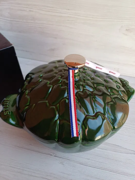 Кокотница STAUB CAST IRON Артишок 3 л (11152285) - фото 9 Кокотница STAUB CAST IRON Артишок 3 л (11152285) - фото 9