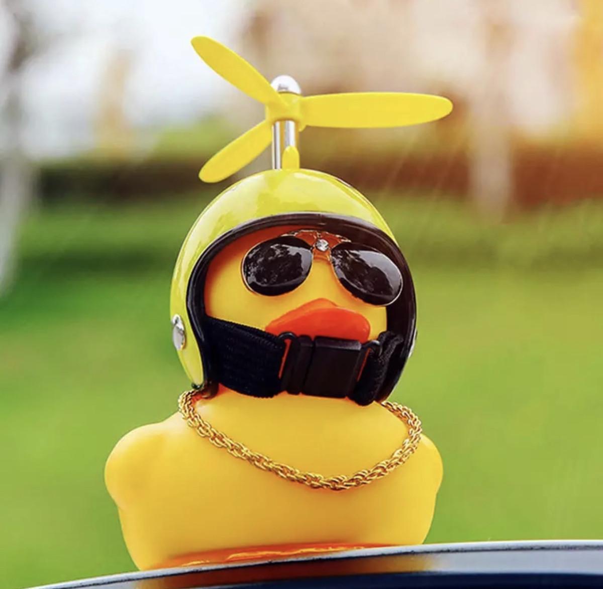 Качка автомобільна з шоломом та кріпленням 5179 Iron Man Black (4204859) - фото 3 Качка автомобільна з шоломом та кріпленням 5179 Iron Man Black (4204859) - фото 3