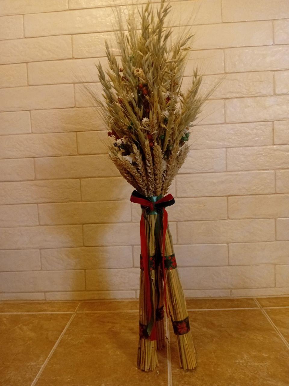 Дідух різдвяний з колосcя пшениці/льону та вівса на трьох ніжках 60-65 см з червоно-зеленою стрічкою (2813778603) Дідух різдвяний з колосcя пшениці/льону та вівса на трьох ніжках 60-65 см з червоно-зеленою стрічкою (2813778603)